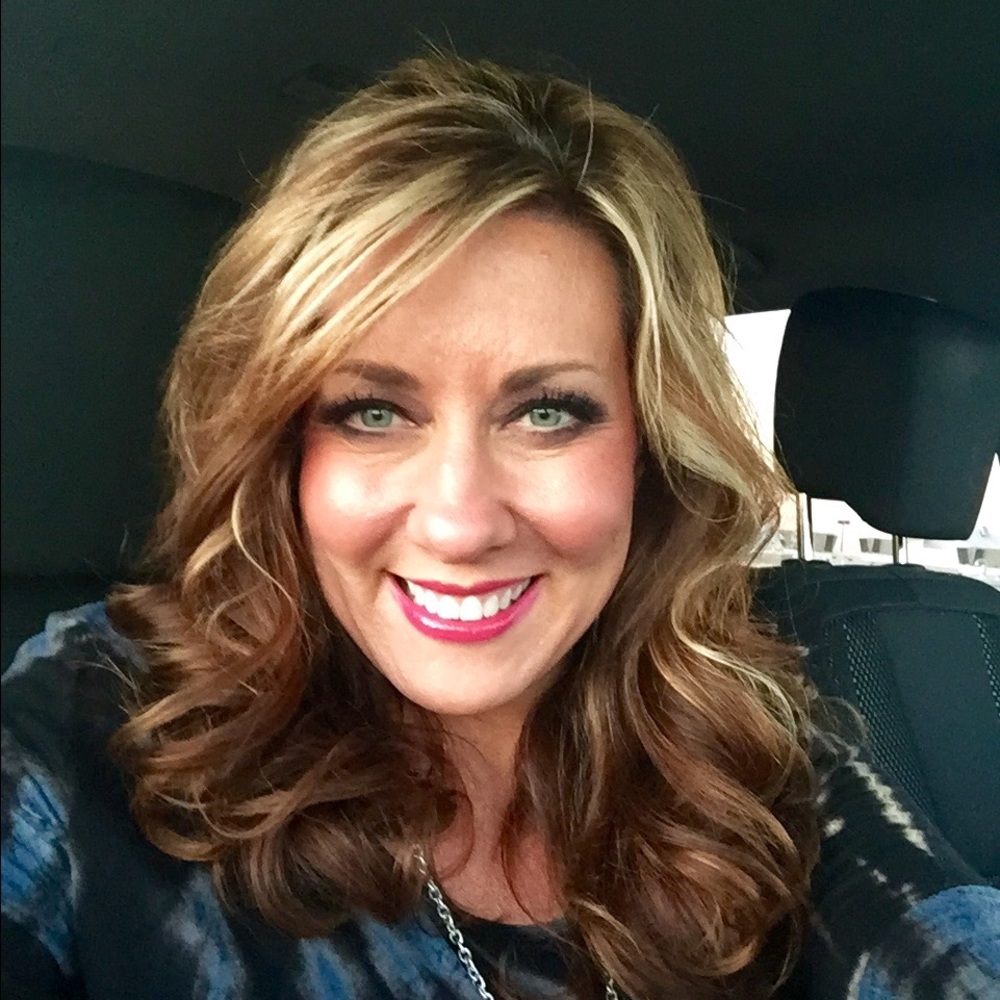 Meet your Posher, Lisa