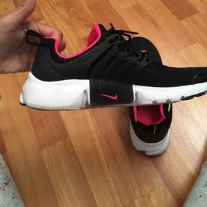 Nike Presto 5Y or 6.5 -7