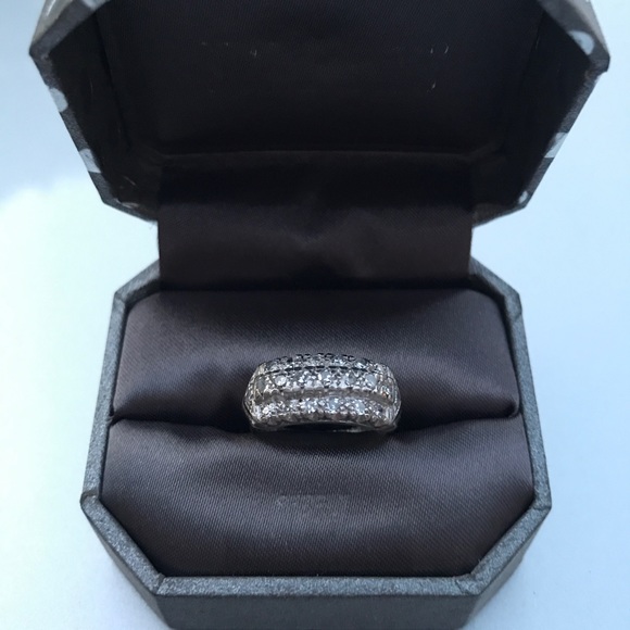 Vintage Platinum Ring With Diamonds - Picture 3 of 4