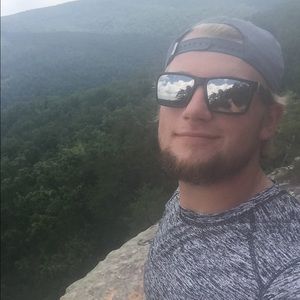 Meet your Posher, Hunter