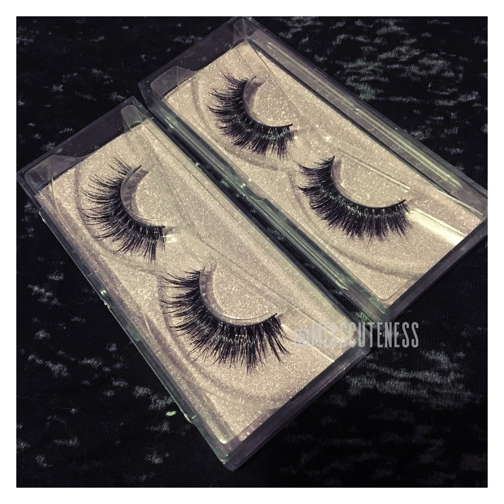 2 Venus Faux Mink Lash
