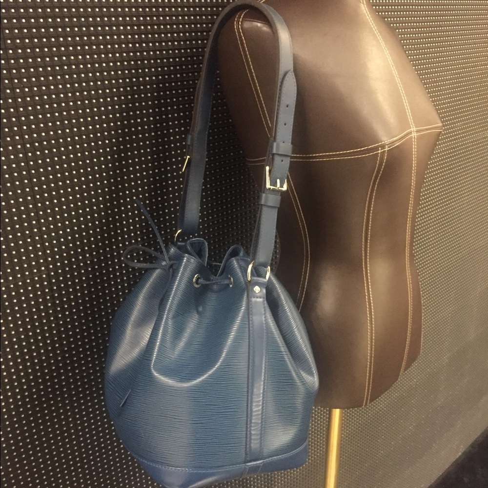 SOLD Epi leather petite Noe in Bleu ( ITEM SOLD)