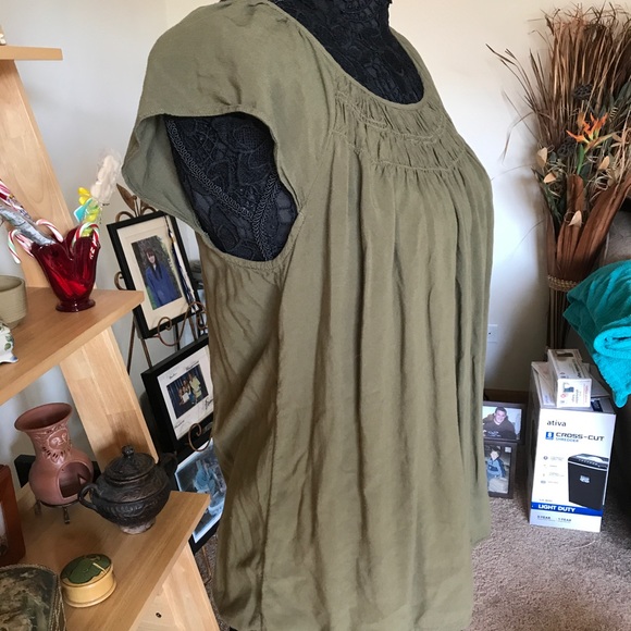 CUTE JADE GREEN BLOUSE FROM OLD NAVY - Picture 2 of 5