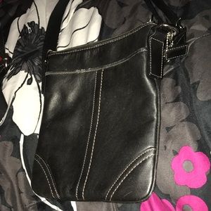 Coach crossbody sling style bag bnwt