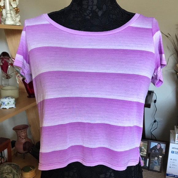 AEO PURPLE /WHITE STRIPE SOFT CROP TOP - Picture 2 of 5