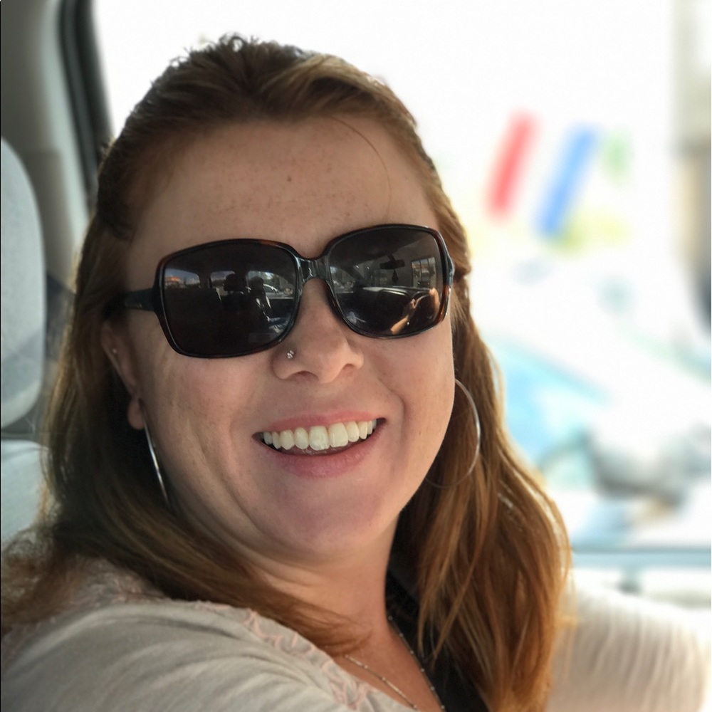 Meet your Posher, Renee