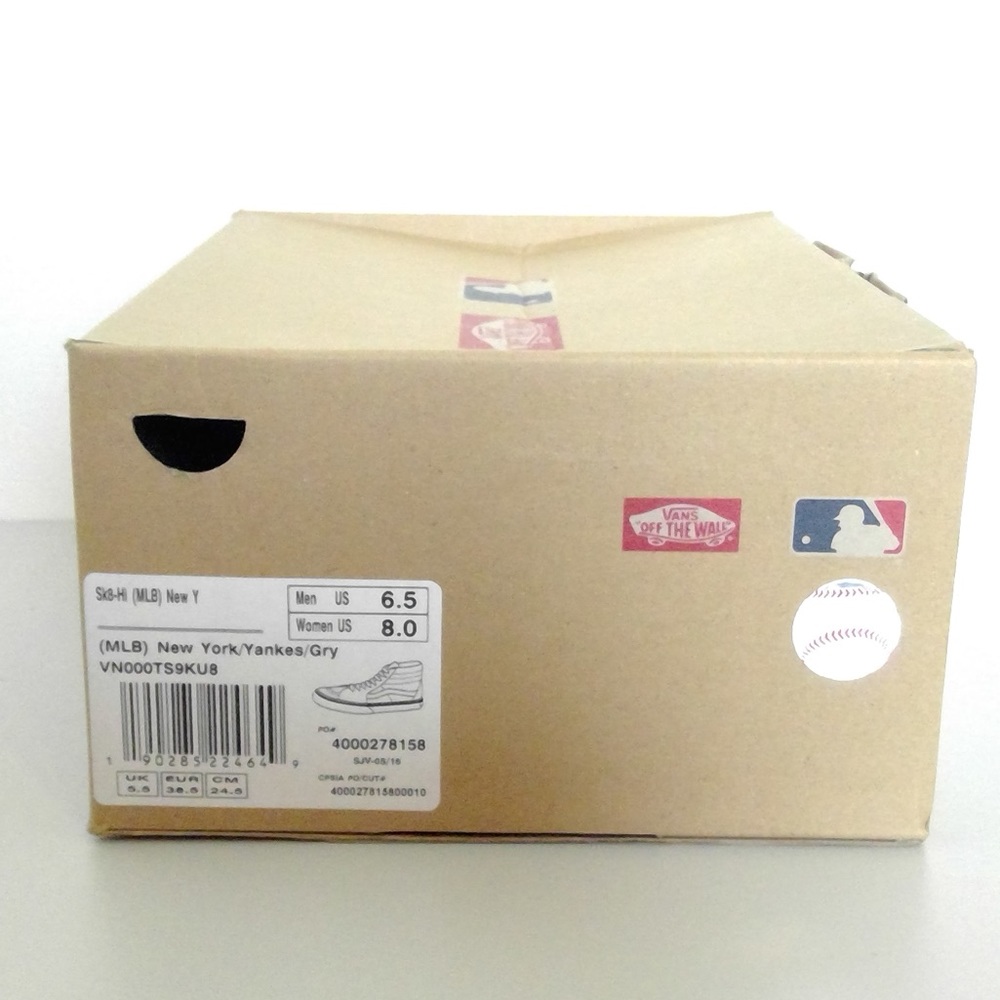 🎉Host Pick🎉 Vans New York Yankees SK8-Hi (MLB) - Picture 5 of 5