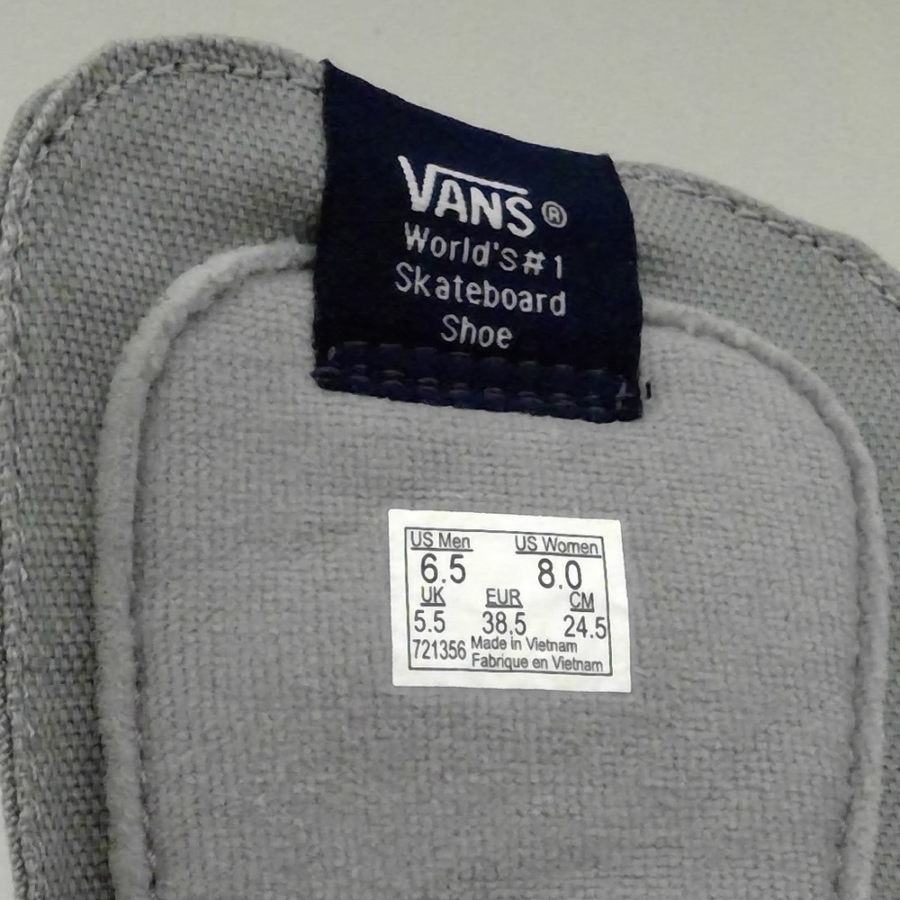 🎉Host Pick🎉 Vans New York Yankees SK8-Hi (MLB) - Picture 3 of 5