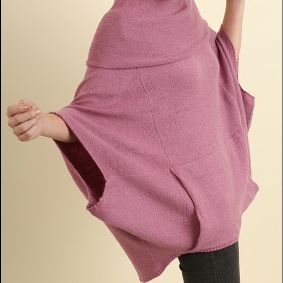 🆕 Cowl neck poncho style sweater - Picture 2 of 4