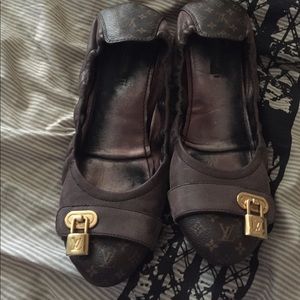 Louis Vuitton barley worn shoes