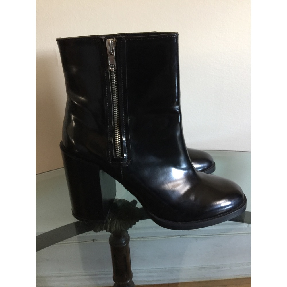 Chunky Heel Boot