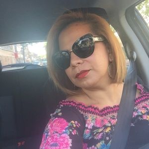 Meet your Posher, Nabila