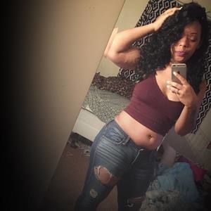 Meet your Posher, Danielle