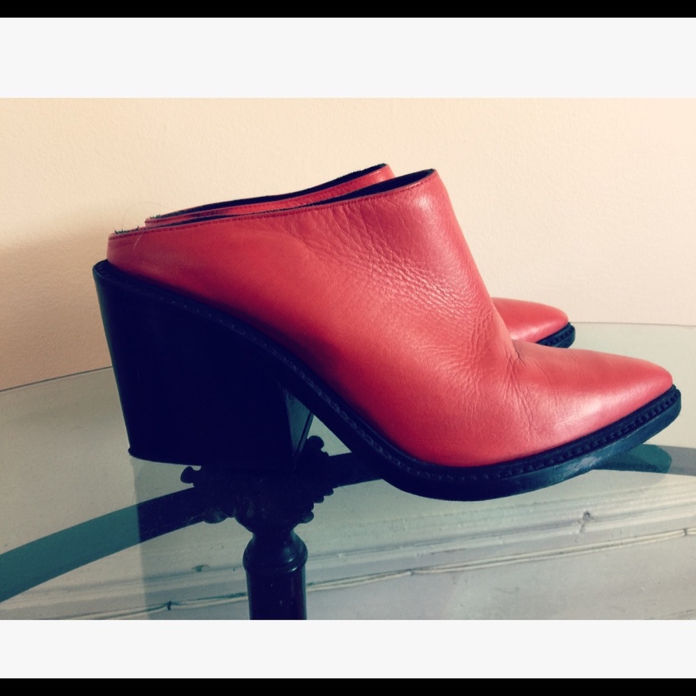 HELMUT LANG RUNWAY COLLECTION MULES