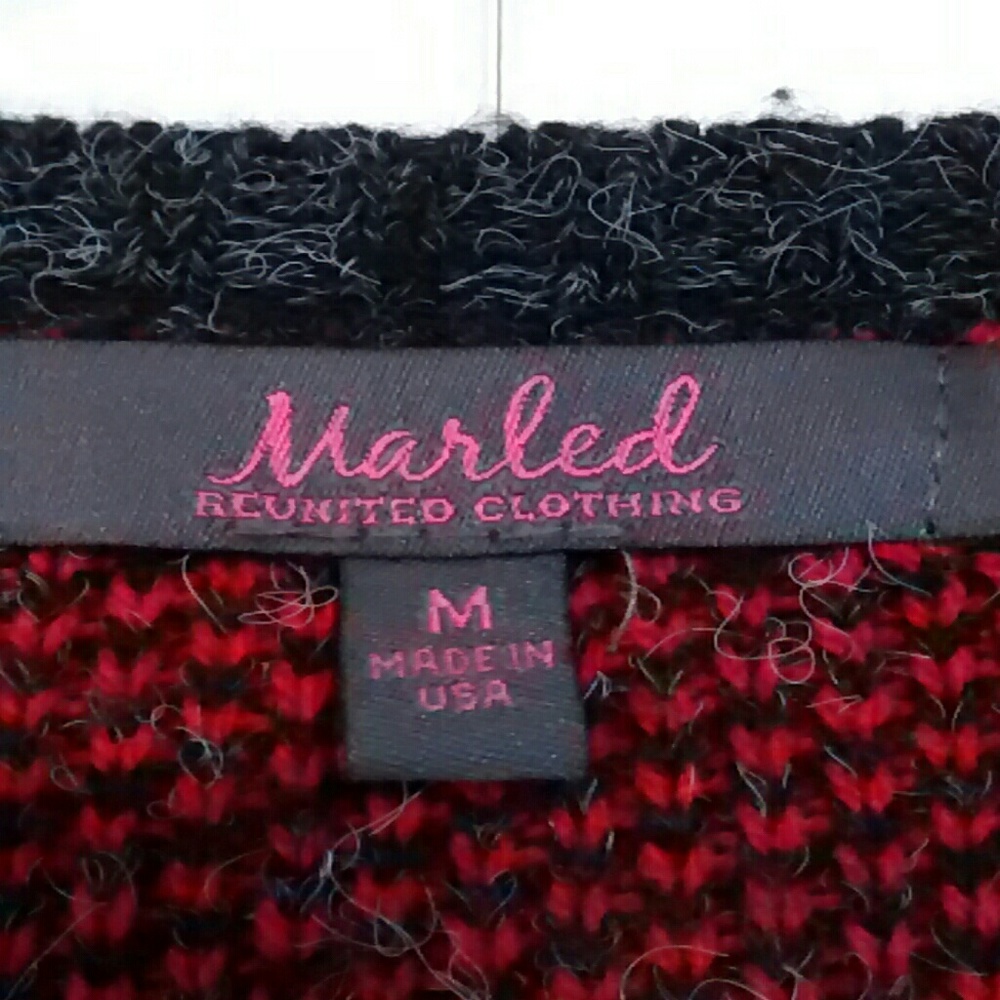 Sweater - Picture 4 of 6