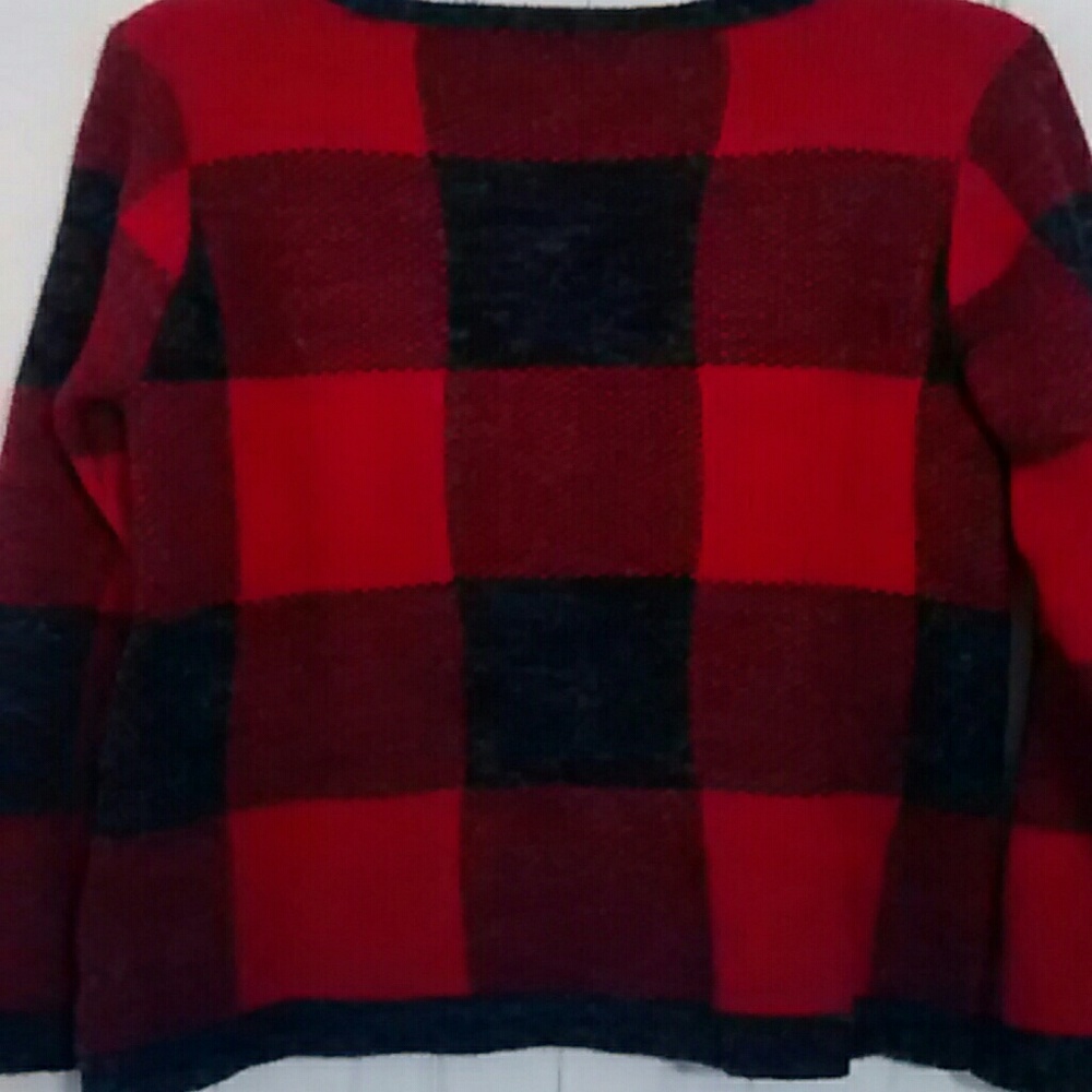 Sweater - Picture 6 of 6