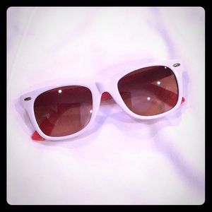 💕 🕶 Pink & White SUNGLASSES 🕶 💕