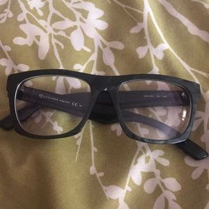 Alexander McQueen Glasses 👓