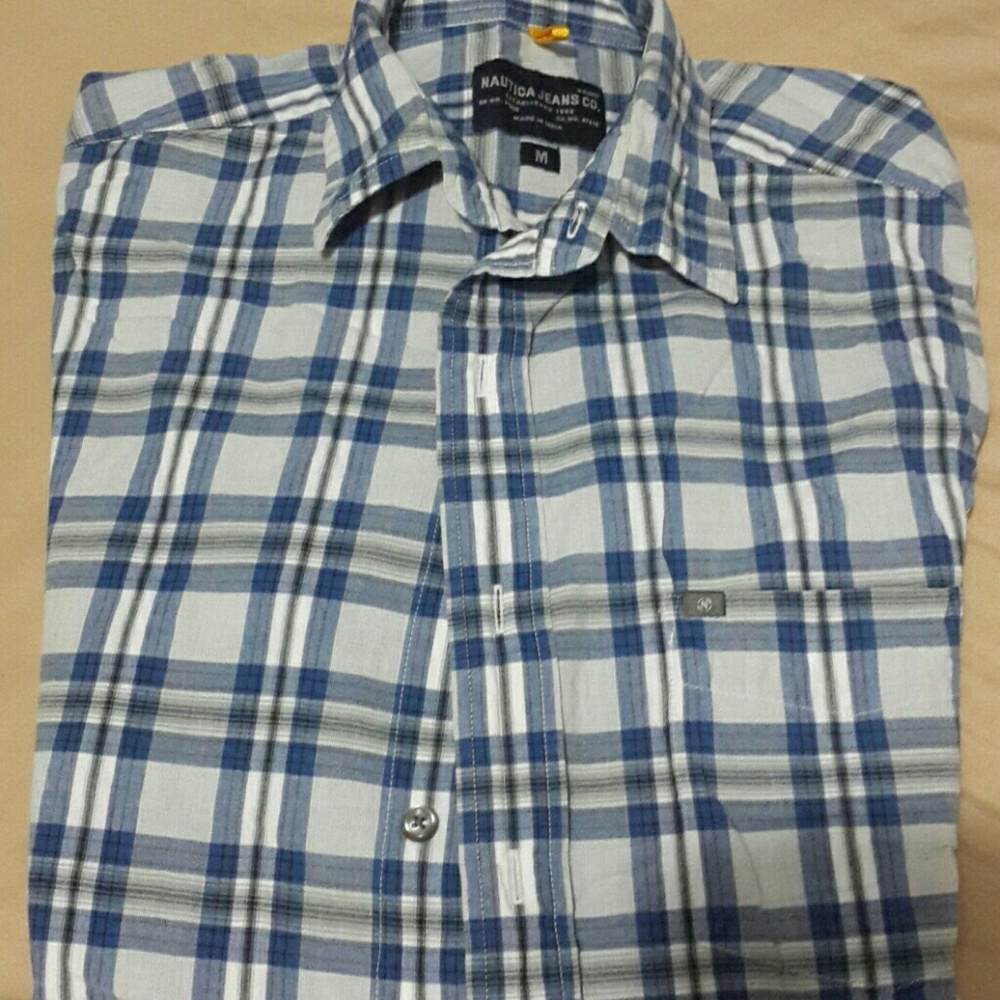 Men's button down short sleeve