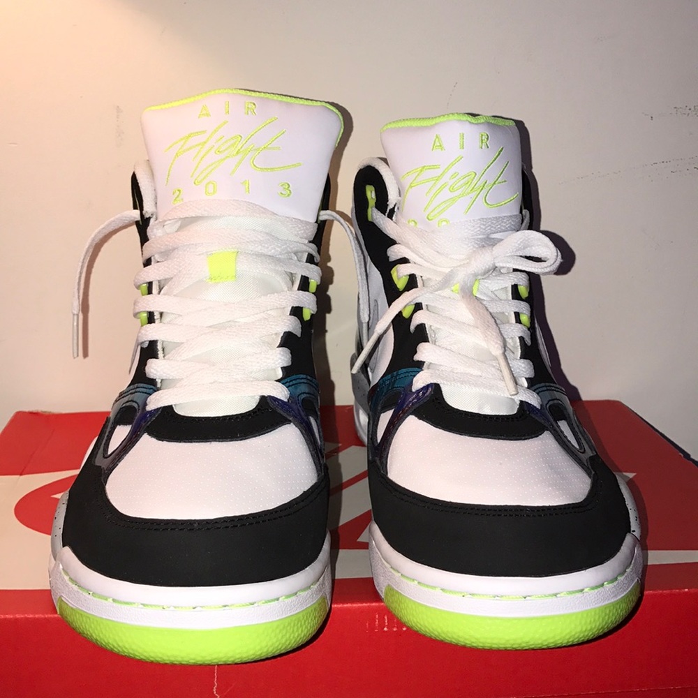 Sneakers - Picture 5 of 5