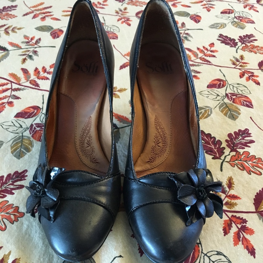 Sofft pumps with flower