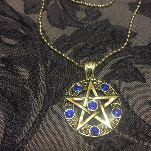 PENTAD Pentacle Necklace 🌙 Pretty! - Picture 5 of 6