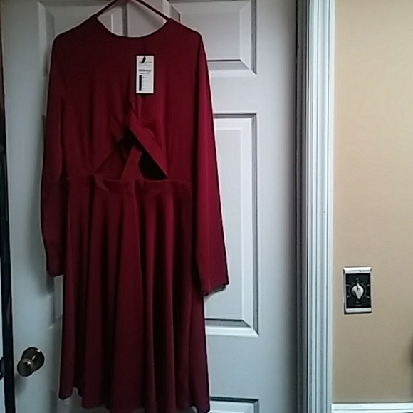 Wine Sexy Dress - Picture 2 of 3