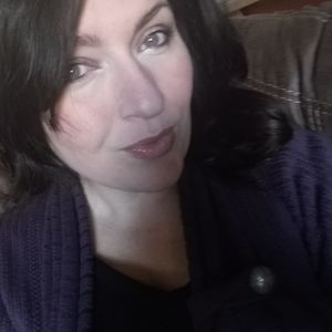 Meet your Posher, Alicia