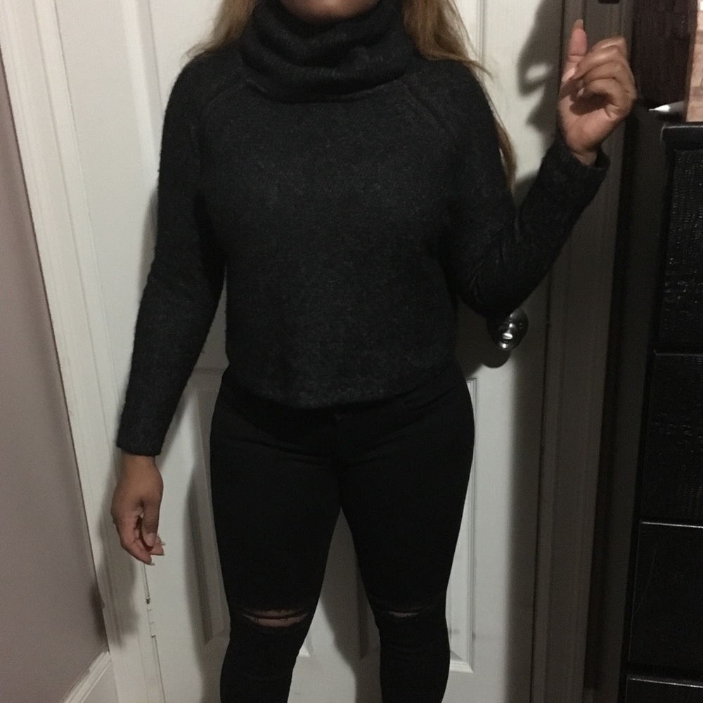 💛Cropped banana republic turtleneck sweater
