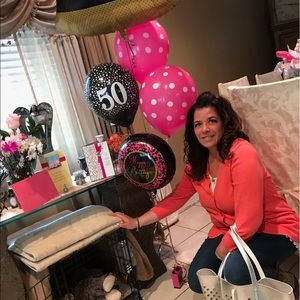 Meet your Posher, Donna