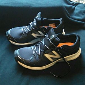 New Balance Vazee Agility Women Sneaker (Size 9.5)