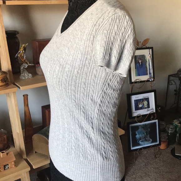 GAP LIGHT GRAY SWEATER KNIT BLOUSE - Picture 5 of 6