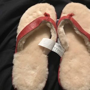 Ugg Sandals red NWT so comfy