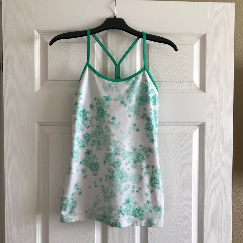 ‼️SOLD‼️🍋Lululemon Power Y Tank🍋🍋