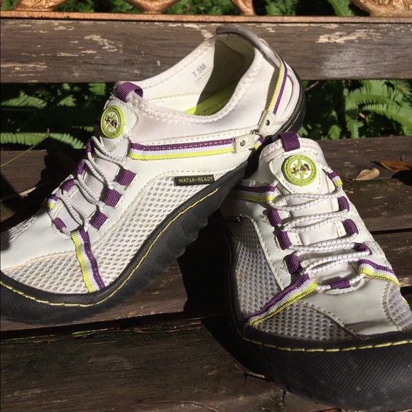 J-41 Shoes - J-41 Tahoe Ripstop Trail walking shoe.