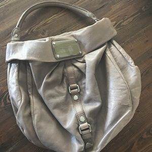 Marc by Marc Jacobs Classic Hobo like new!