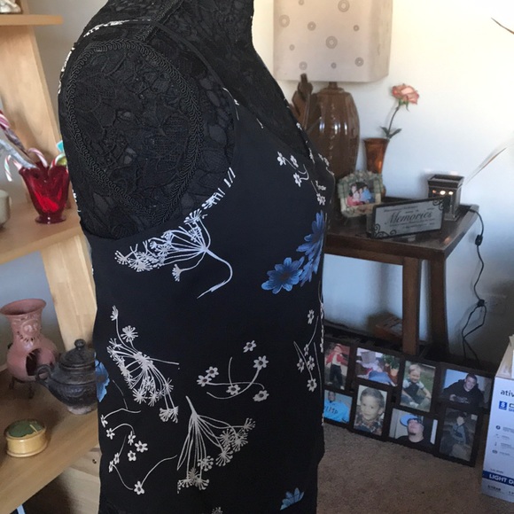 DARK NAVY BLUE CHIFFON FLORAL CAMISOLE - Picture 4 of 6