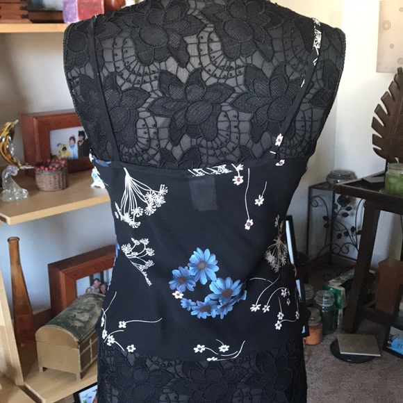 DARK NAVY BLUE CHIFFON FLORAL CAMISOLE - Picture 6 of 6