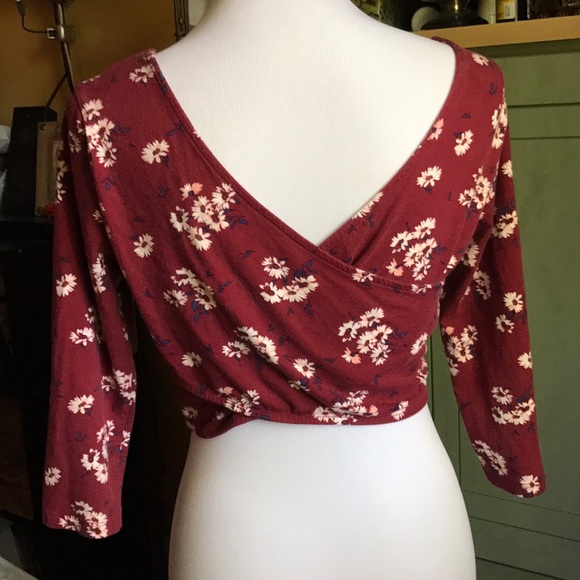Charlotte russe 3/4 sleeve floral crop top large - Picture 4 of 4