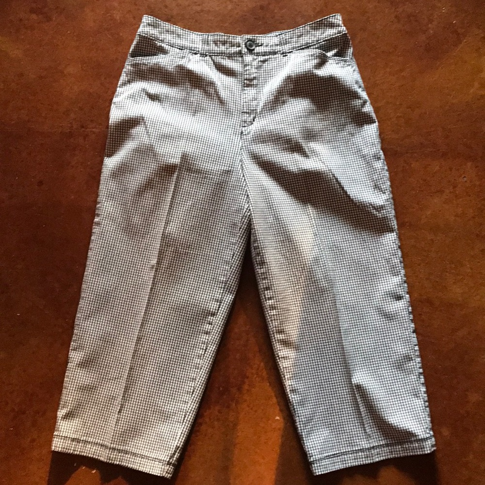 Croft and Barrow dress capris size 10