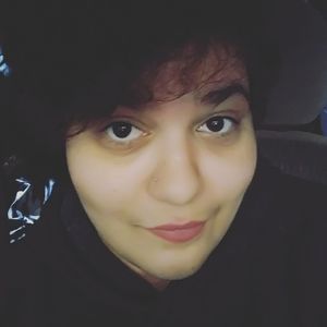 Meet your Posher, Dee