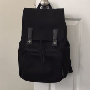 Everlane snap backpack