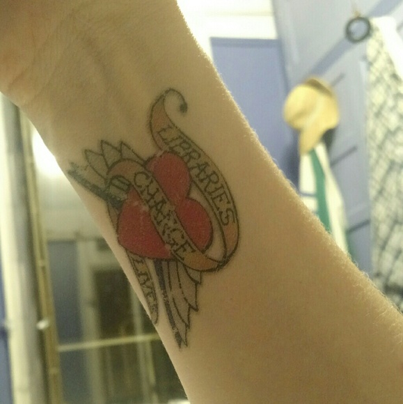 Meet your Posher, Rena - Picture 3 of 8