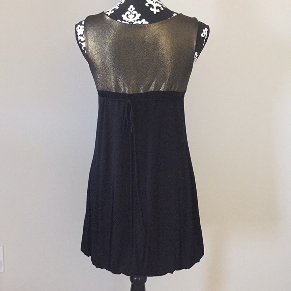 🍾 Forever 21 Bubble Hem Dress 🌟 Size M - Picture 2 of 6