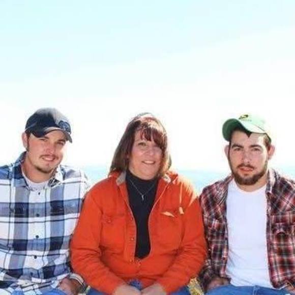 Meet your Posher, Michele - Picture 1 of 1