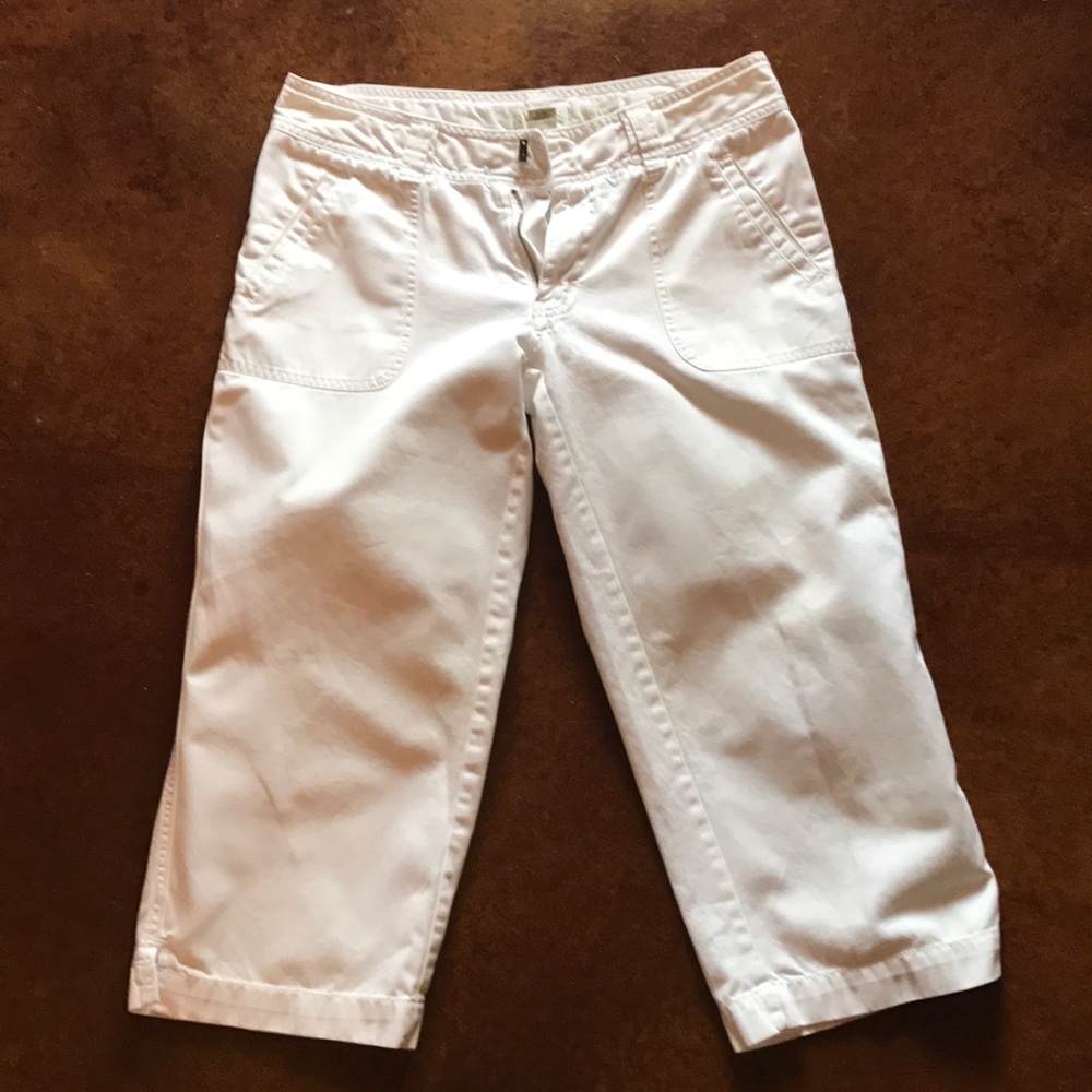 Women's Austin White Capris Size 8