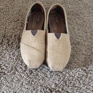 Toms size 7 shoes