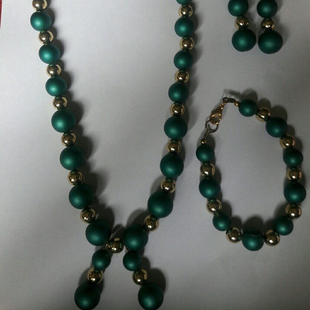 3 pc beaded jewelry set