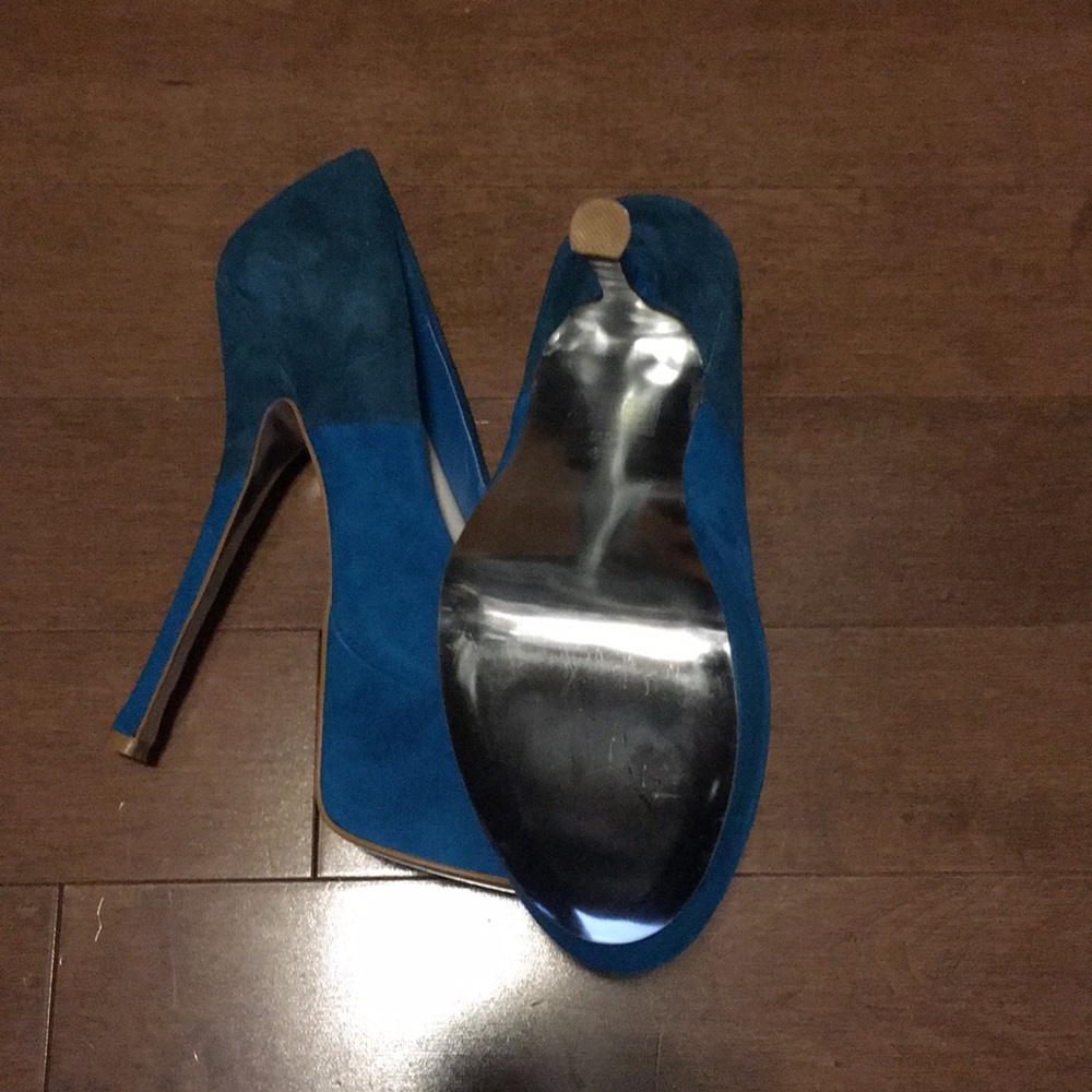Bebe Rena Contrast Blue Suede Platform Pump - Picture 3 of 6