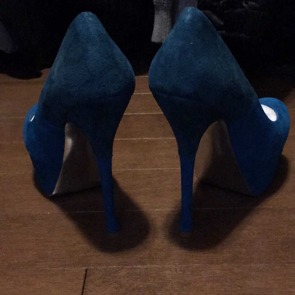 Bebe Rena Contrast Blue Suede Platform Pump - Picture 5 of 6